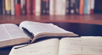 Mari Ketahui 4 Elemen Mengukur Buku Ajar Berkualitas