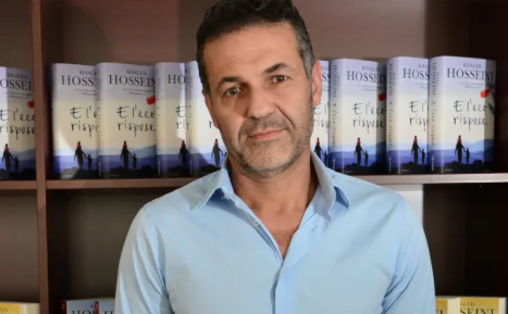 Khaled Hosseini adalah  tokoh muslim penulis terkenal