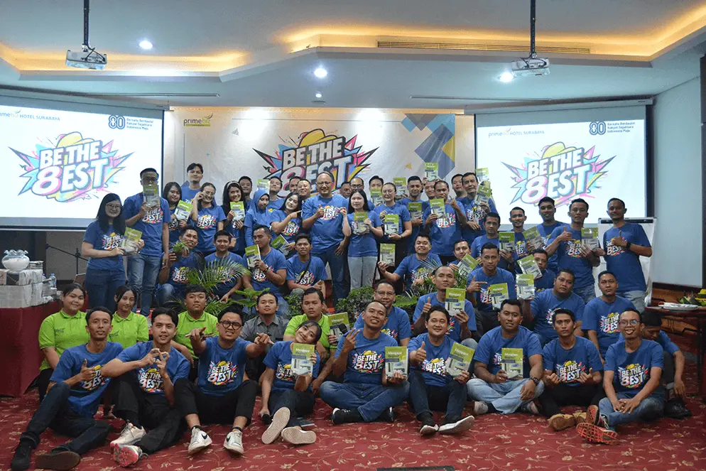 Launching Buku Karya Yusak Anshori